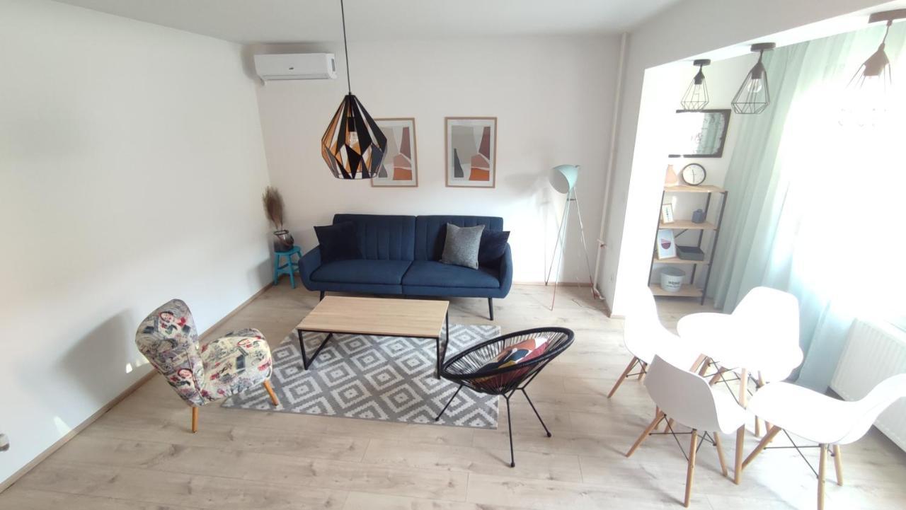 Apartman Lena Apartment Тузла Екстериор снимка