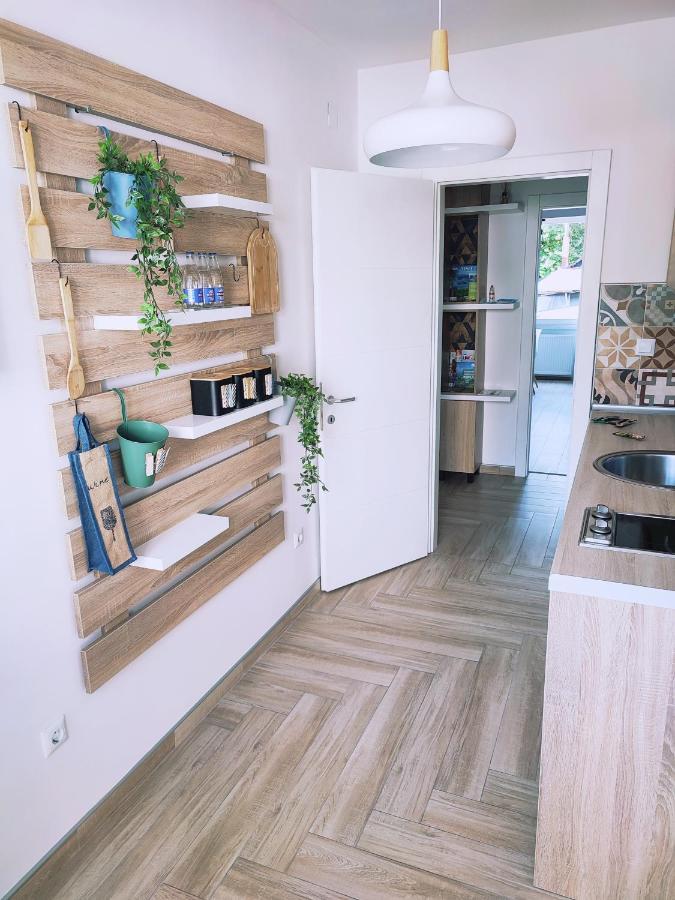 Apartman Lena Apartment Тузла Екстериор снимка