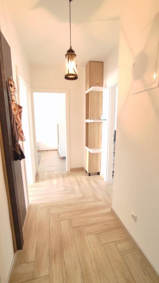 Apartman Lena Apartment Тузла Екстериор снимка