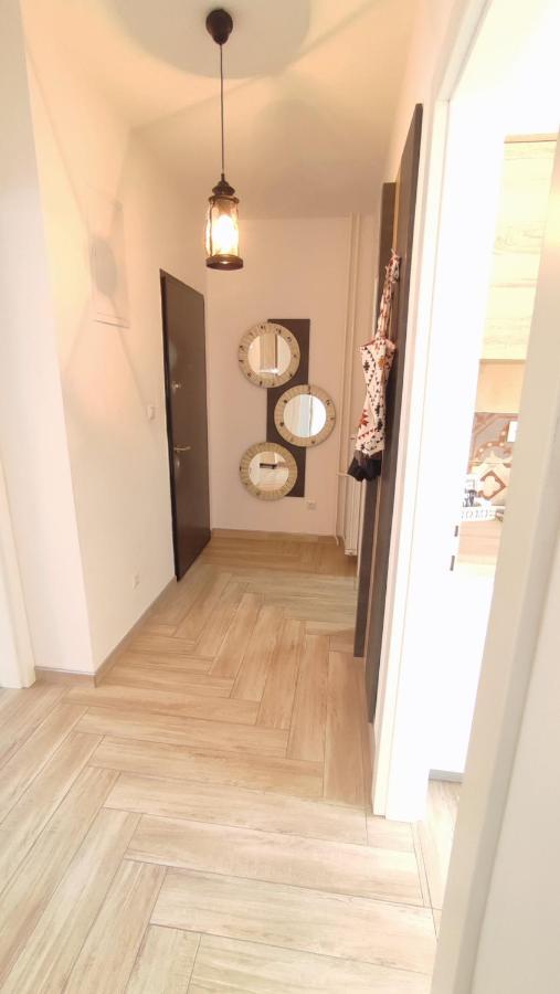 Apartman Lena Apartment Тузла Екстериор снимка