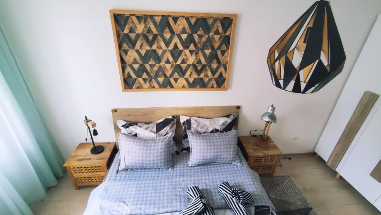 Apartman Lena Apartment Тузла Екстериор снимка