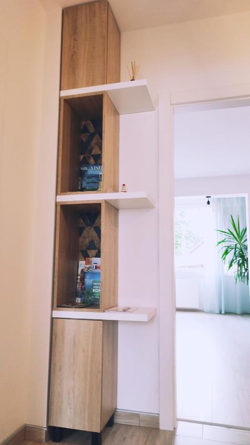Apartman Lena Apartment Тузла Екстериор снимка